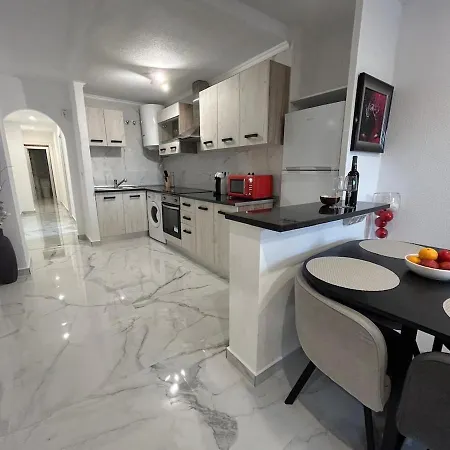 Close To The With Garage