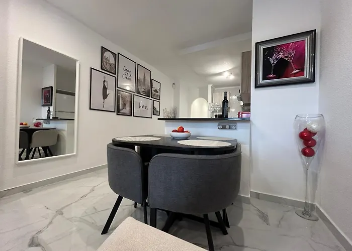 Close To The With Garage Apartamento