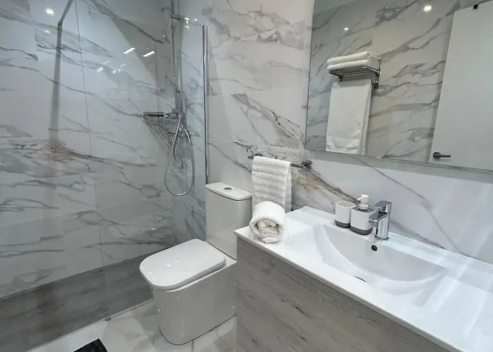 Close To The With Garage * Torrevieja