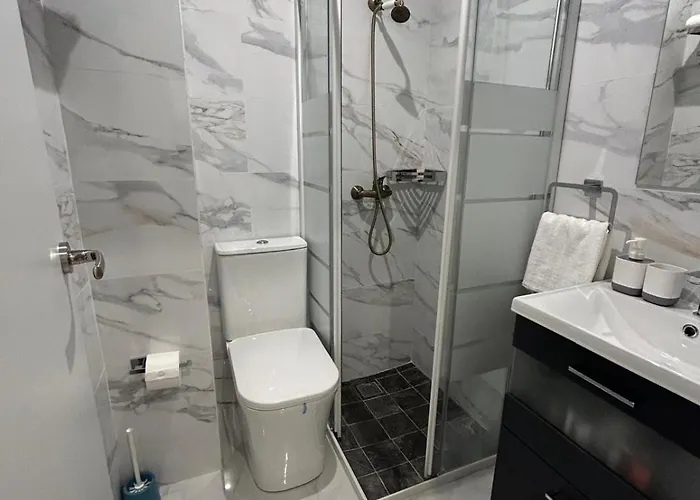 Close To The With Garage * Torrevieja