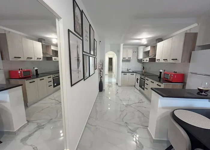 Close To The With Garage Apartamento *